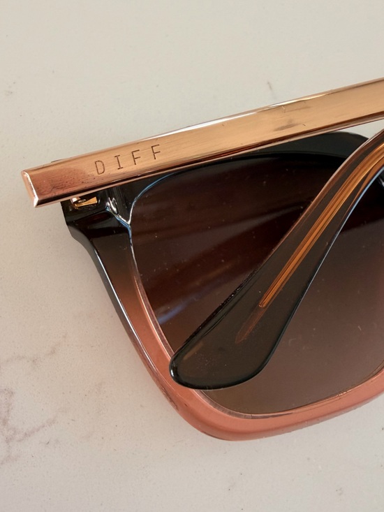 DIFF Bella Polarized Oversized Amber & Gold Sunglasses main image 5